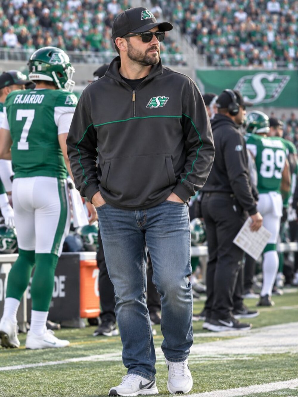 CFL SASKATCHEWAN ROUGHRIDERS SIDELINE JACKET- (MEDIUM)